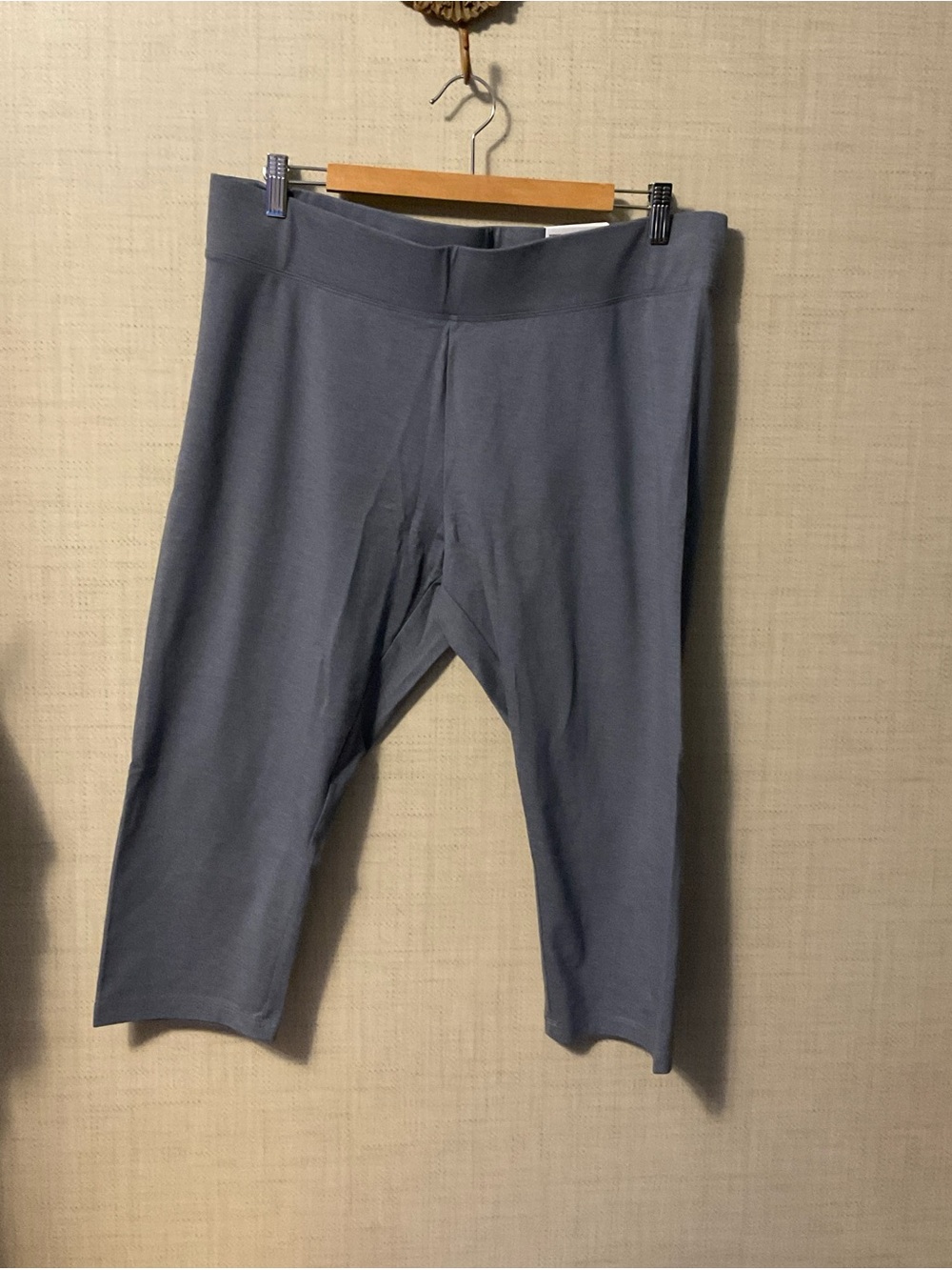 Sonoma Crop Legging Capri in Slate Gray